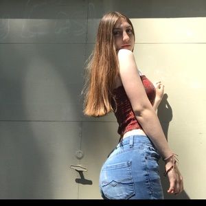 Meet your Posher, Khloe